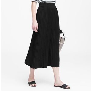 Banana Republic JAPAN EXCLUSIVE Jacquard-Knit Midi Skirt, size large